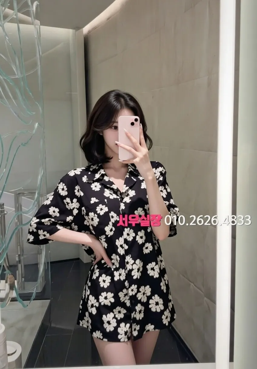 익선동 보도 프리미엄 라인업 18번 프로필